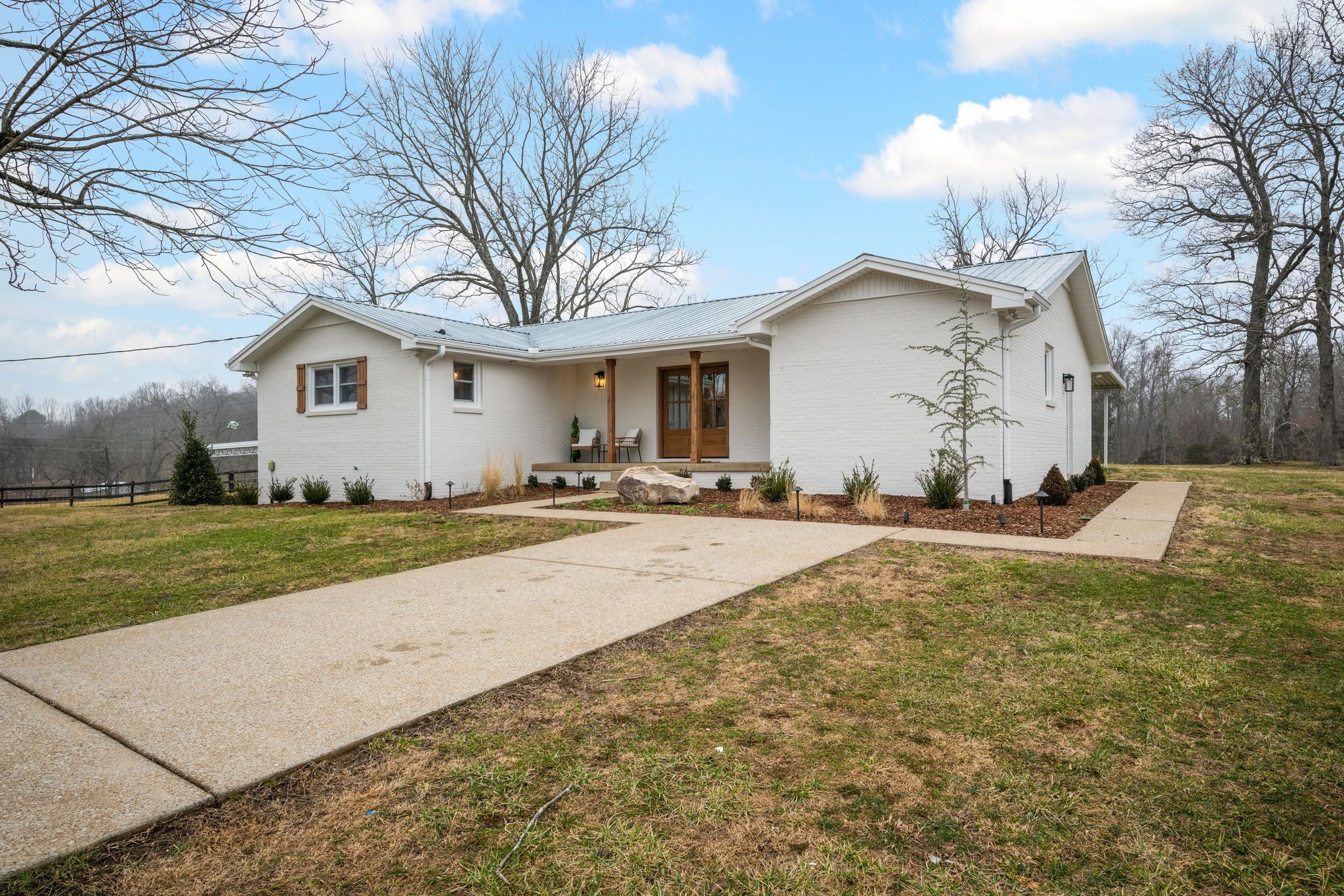 1075 Old County House Road Charlotte, TN 37036 - Photo 10 of 73 Gallery Image 10