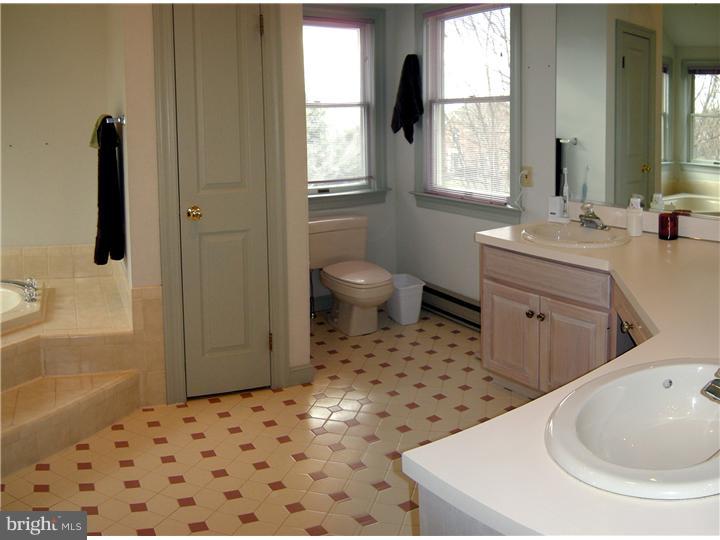 1323 Wynewood Road Orefield, PA 18069 - Photo 13 of 25 Bathroom
