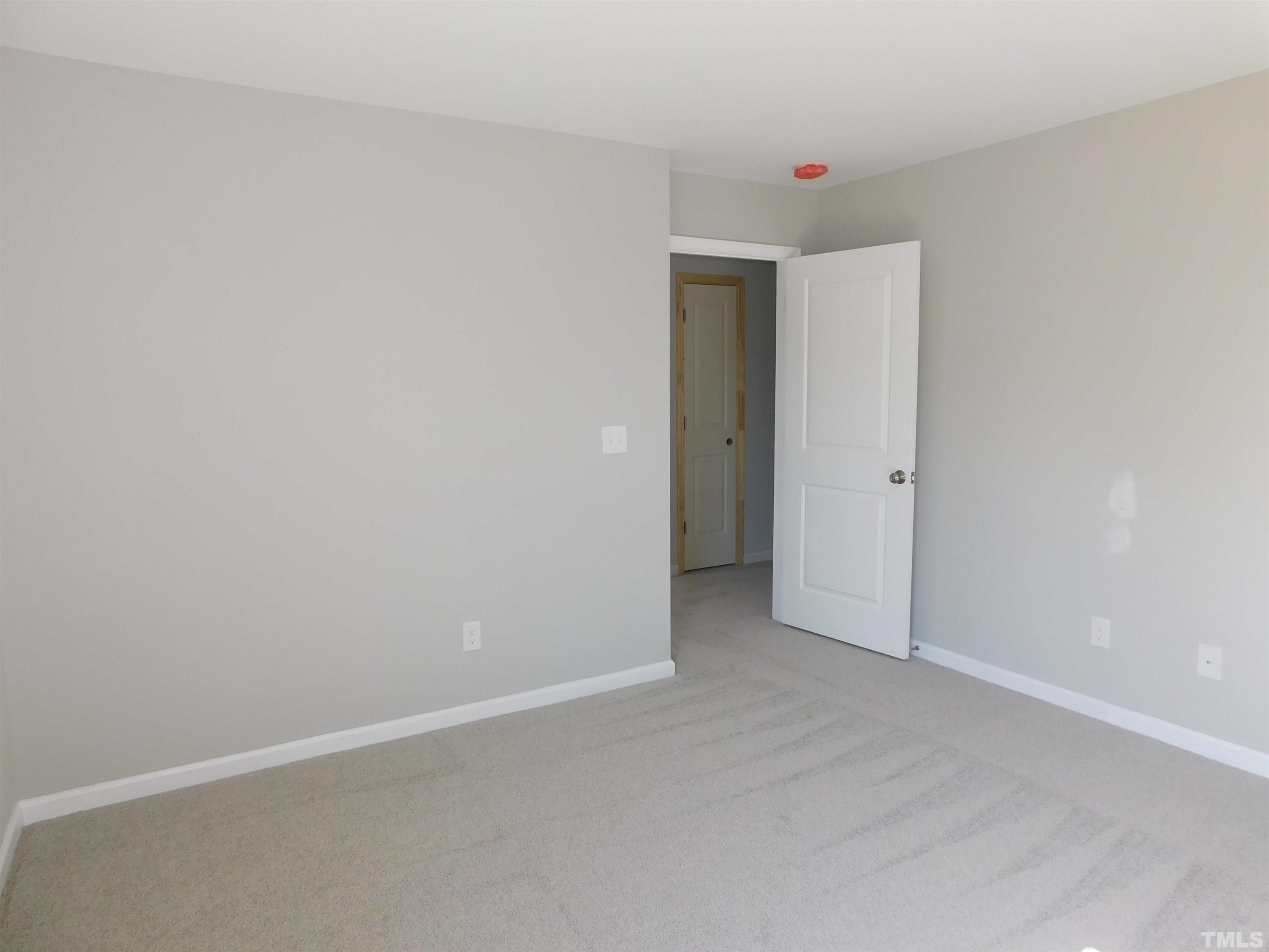 73 Touchdown Way Benson, NC 27504 - Photo 18 of 25 Gallery Image 18