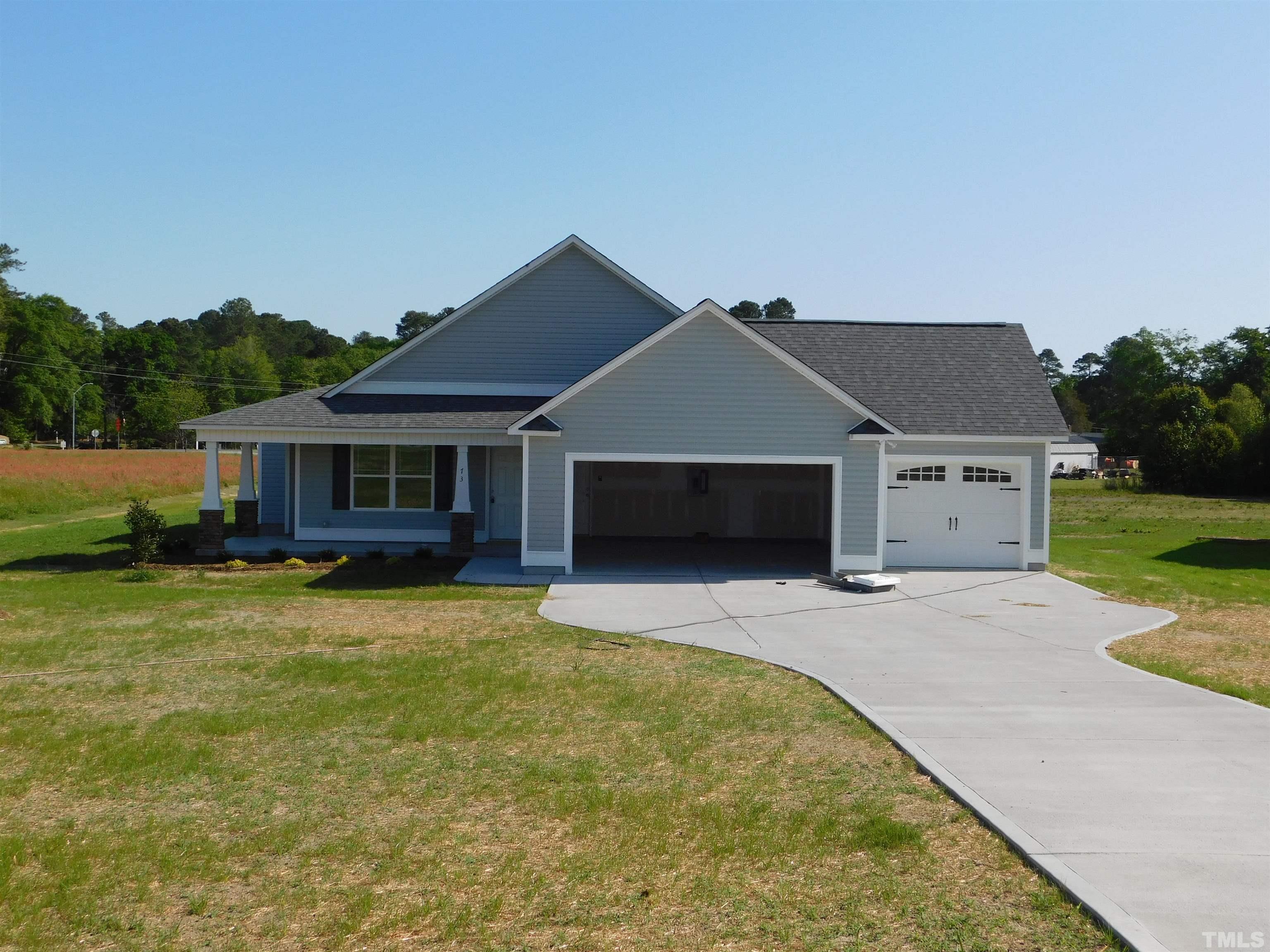 73 Touchdown Way Benson, NC 27504 - Photo 2 of 25 Gallery Image 2
