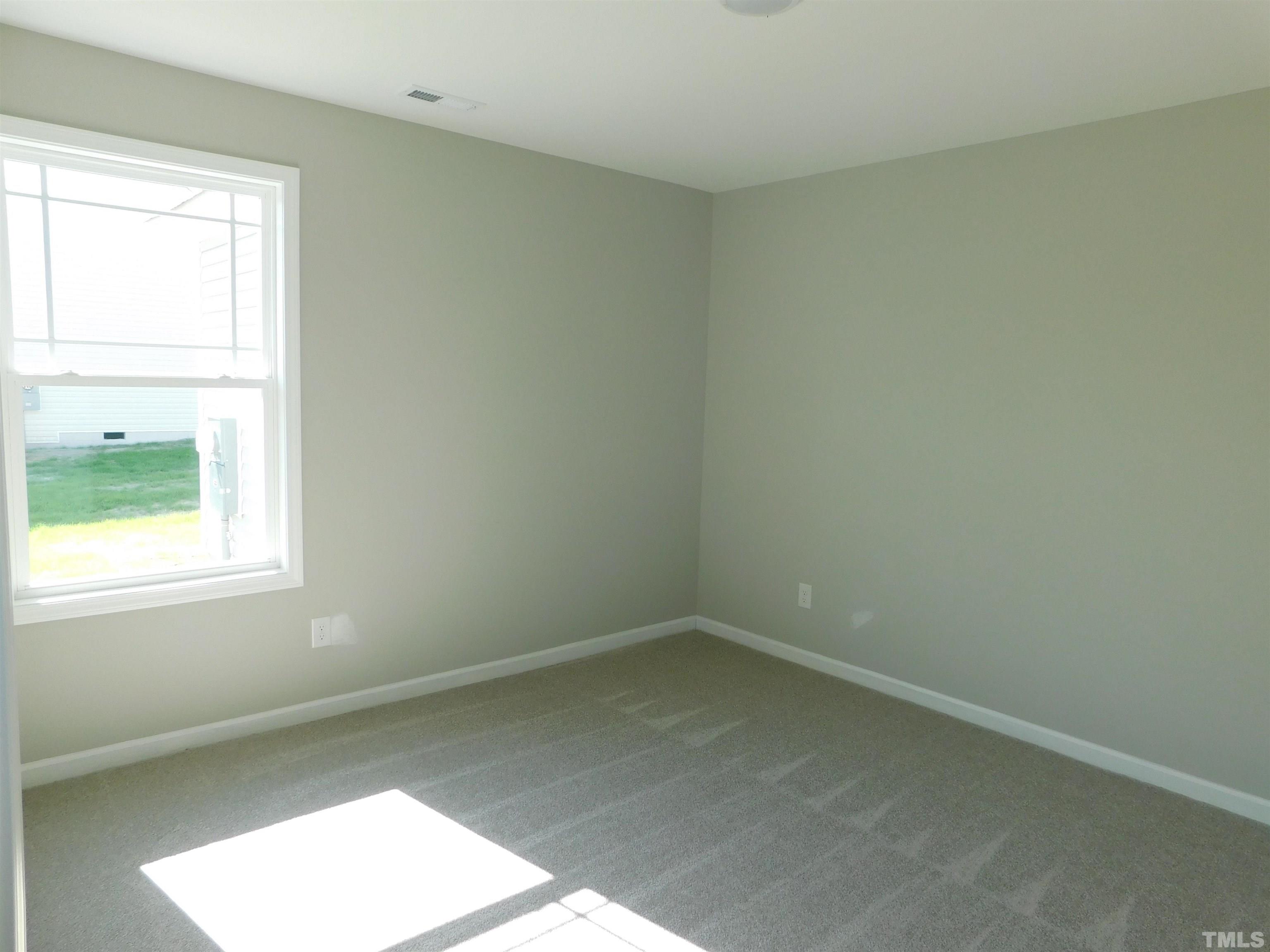 73 Touchdown Way Benson, NC 27504 - Photo 21 of 25 Gallery Image 21