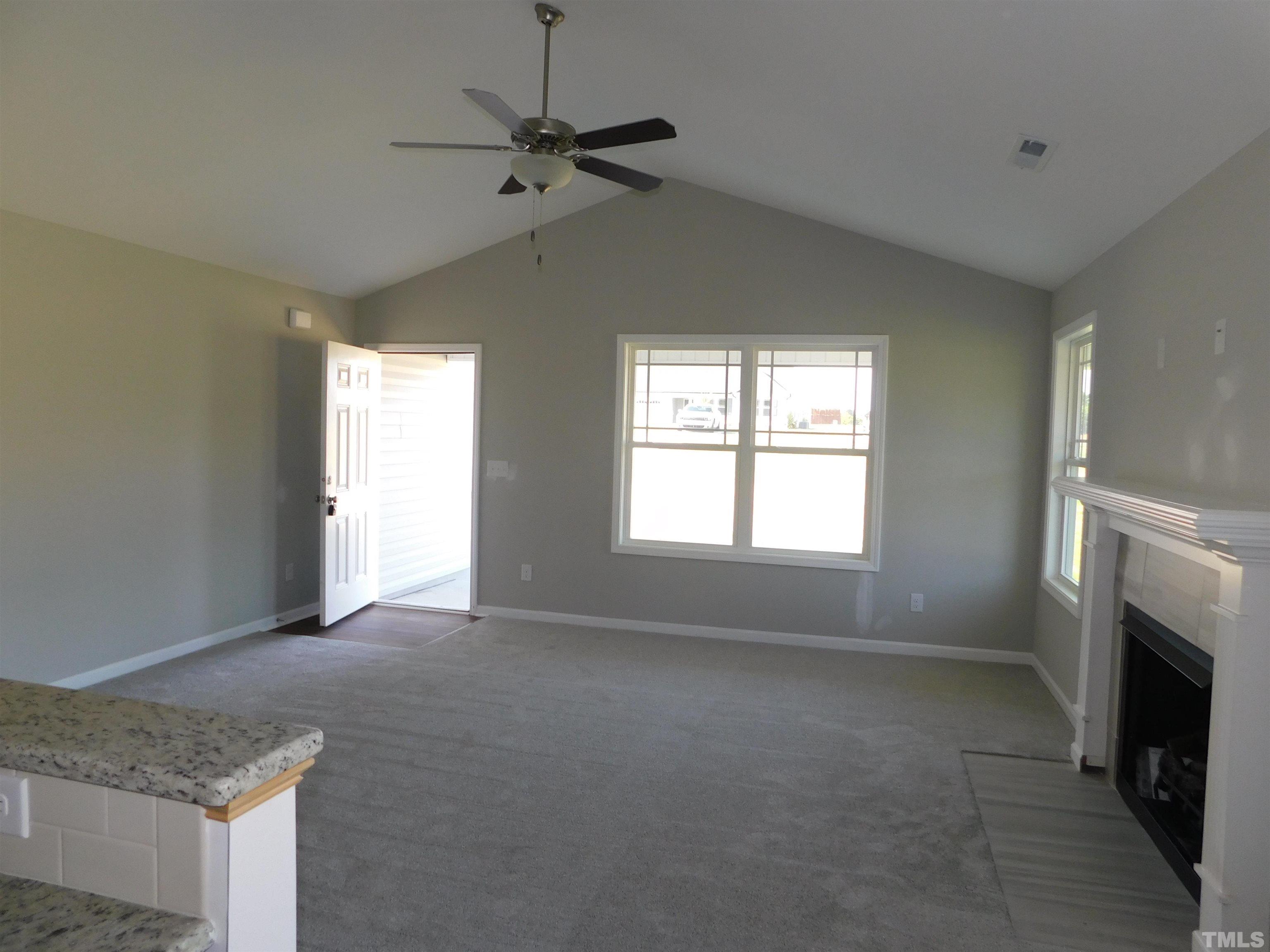 73 Touchdown Way Benson, NC 27504 - Photo 4 of 25 Gallery Image 4