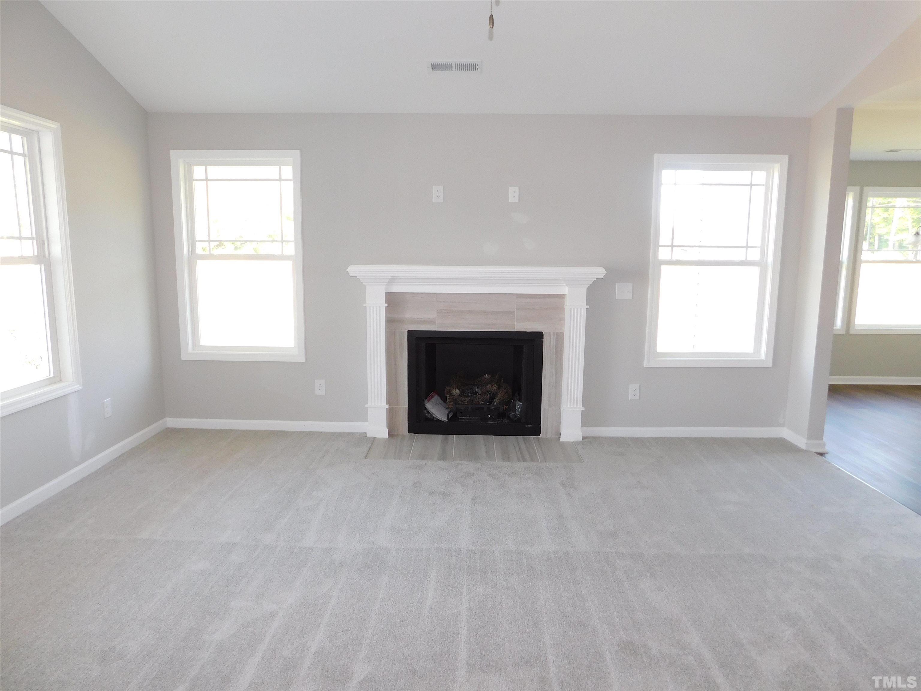 73 Touchdown Way Benson, NC 27504 - Photo 5 of 25 Gallery Image 5