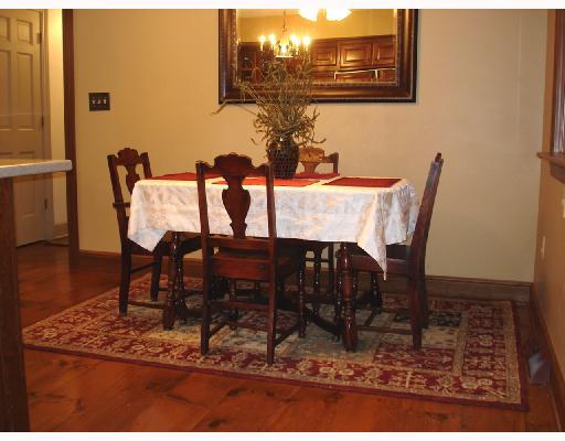 464 Hollow Road Darlington, PA 16115 - Photo 4 of 18 Other. Eat-in area conveniently attached to kitchen.