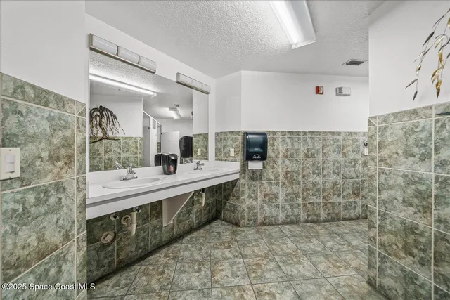 $495,000 | 104 Riverside Drive, Unit 203, Cocoa, FL 32922