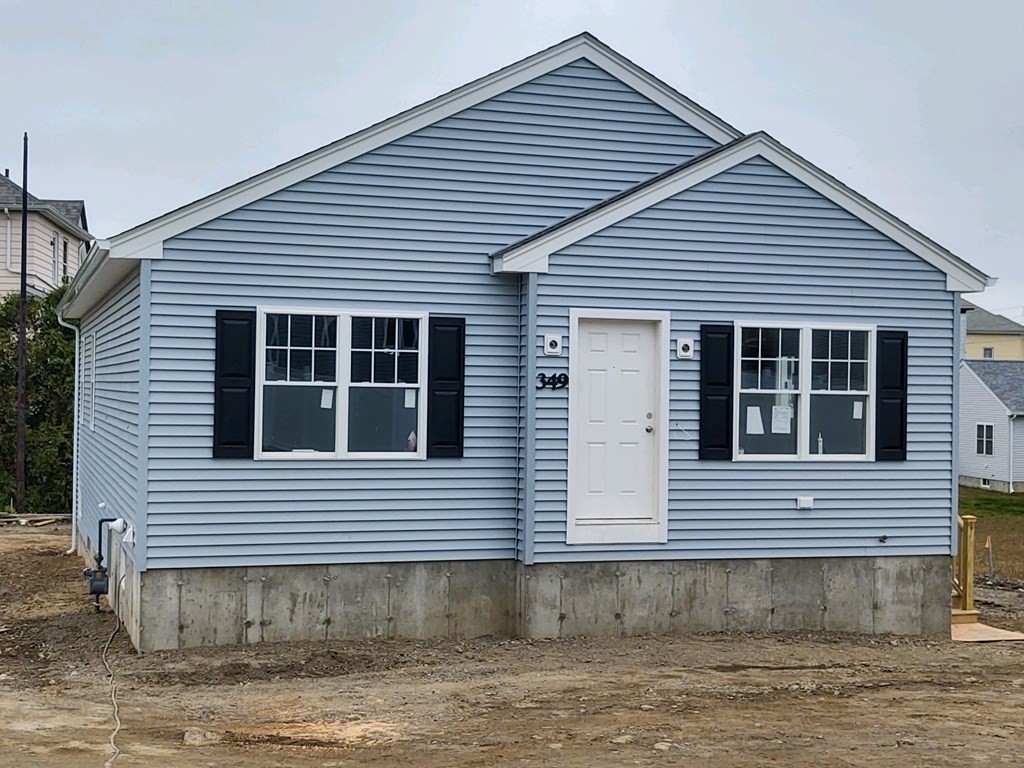 349 County Street Fall River, MA 02723 - Photo 1 of 6