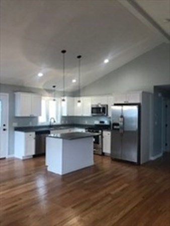 349 County Street Fall River, MA 02723 - Photo 5 of 6