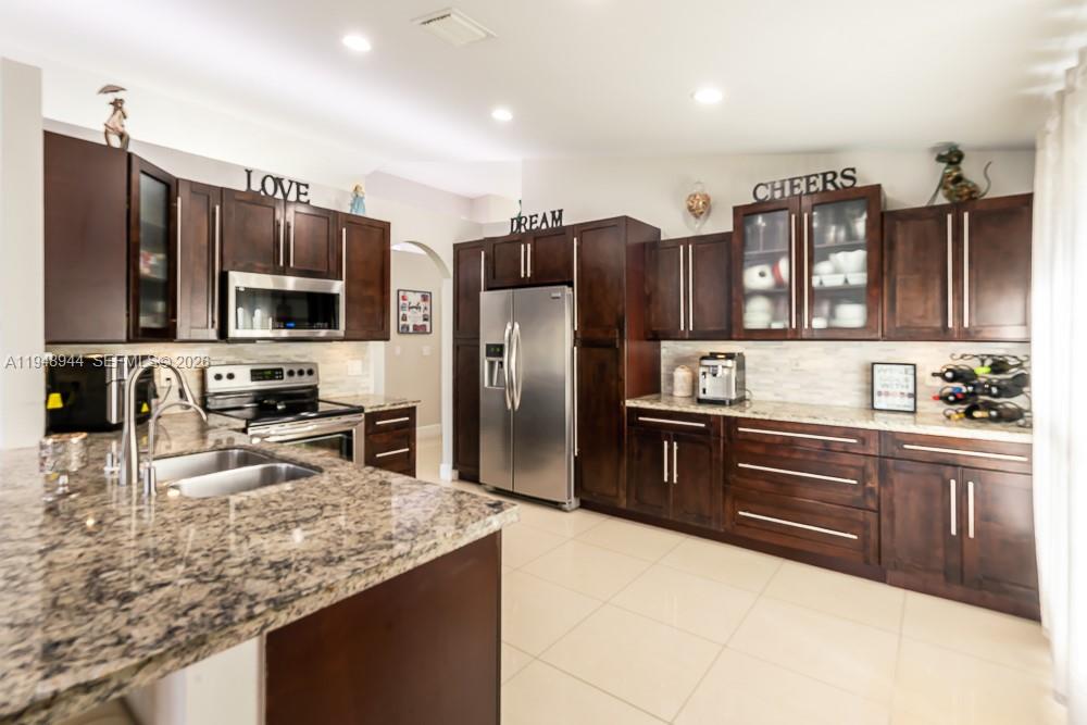 17376 Southwest 33rd Court Miramar, FL 33029 - Photo 14 of 35