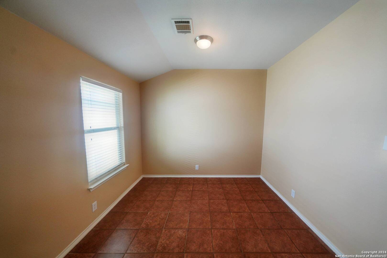 320 Longhorn Way Cibolo, TX 78108 - Photo 15 of 36