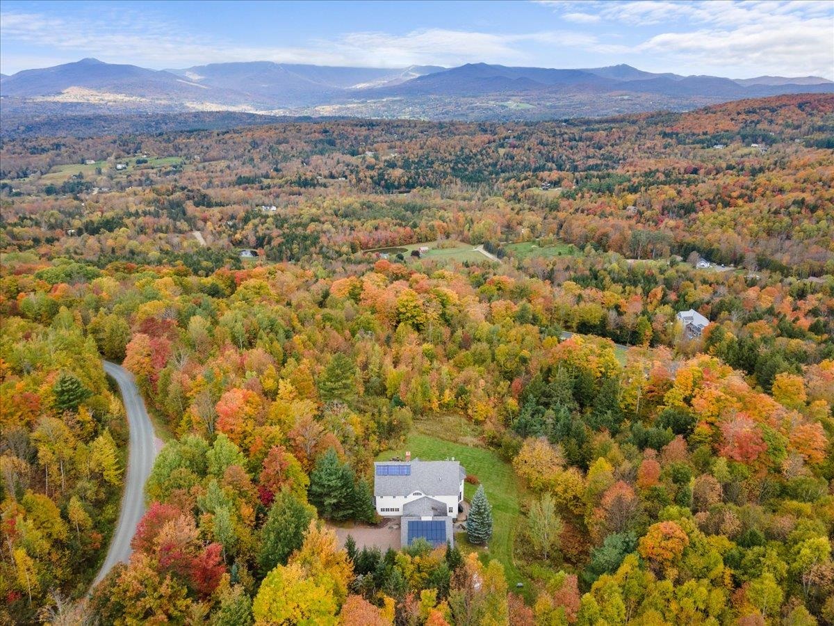103 Pinnacle Meadow Road Stowe, VT 05672 - Photo 2 of 40