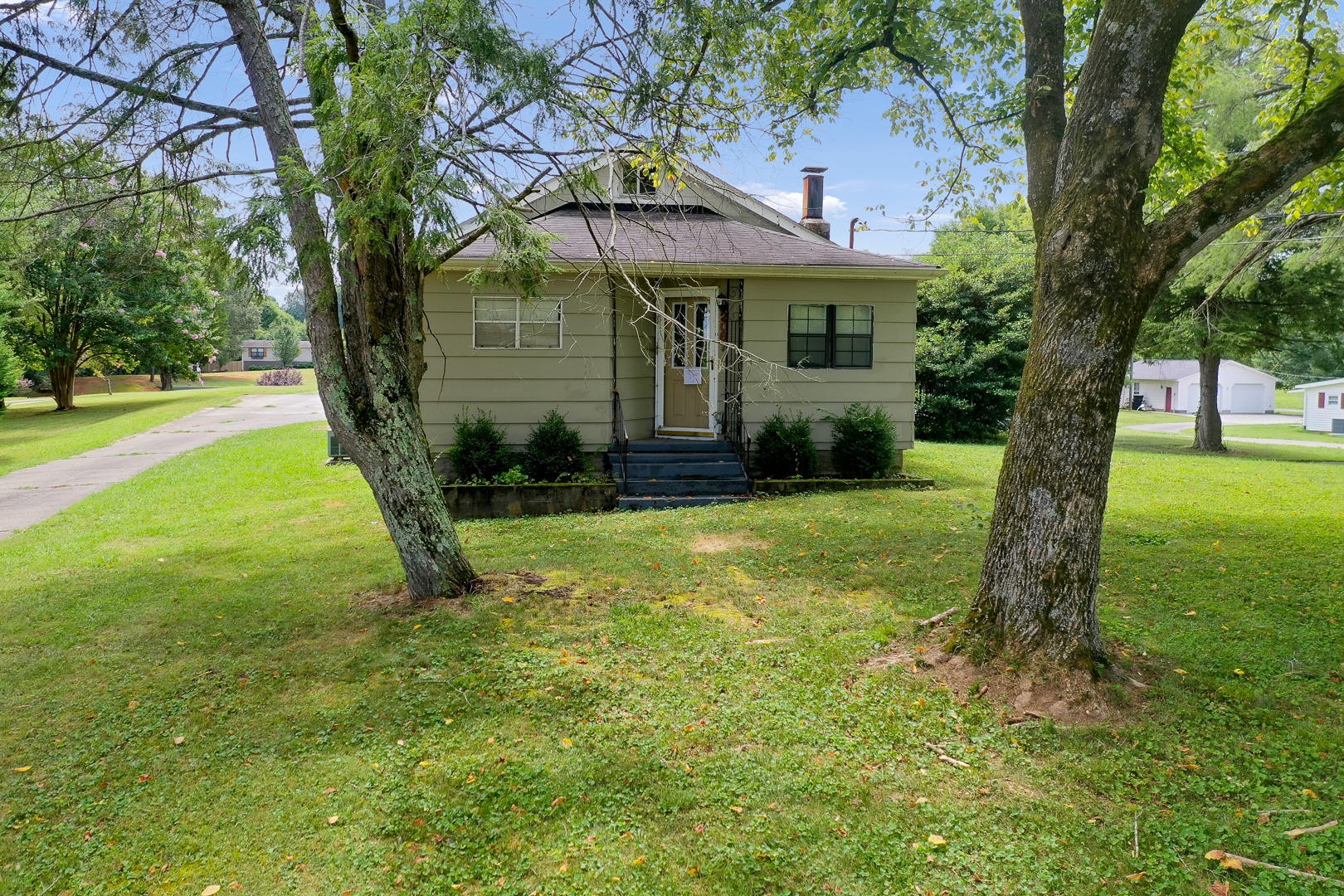 2067 Grey Ridge Road Maryville, TN 37801 - Photo 1 of 33 Gallery Image 1