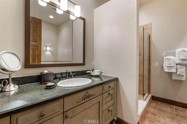 $5,500 | 40671 Village Big Bear Ca, Unit 13C, Big Bear Lake, CA 92315