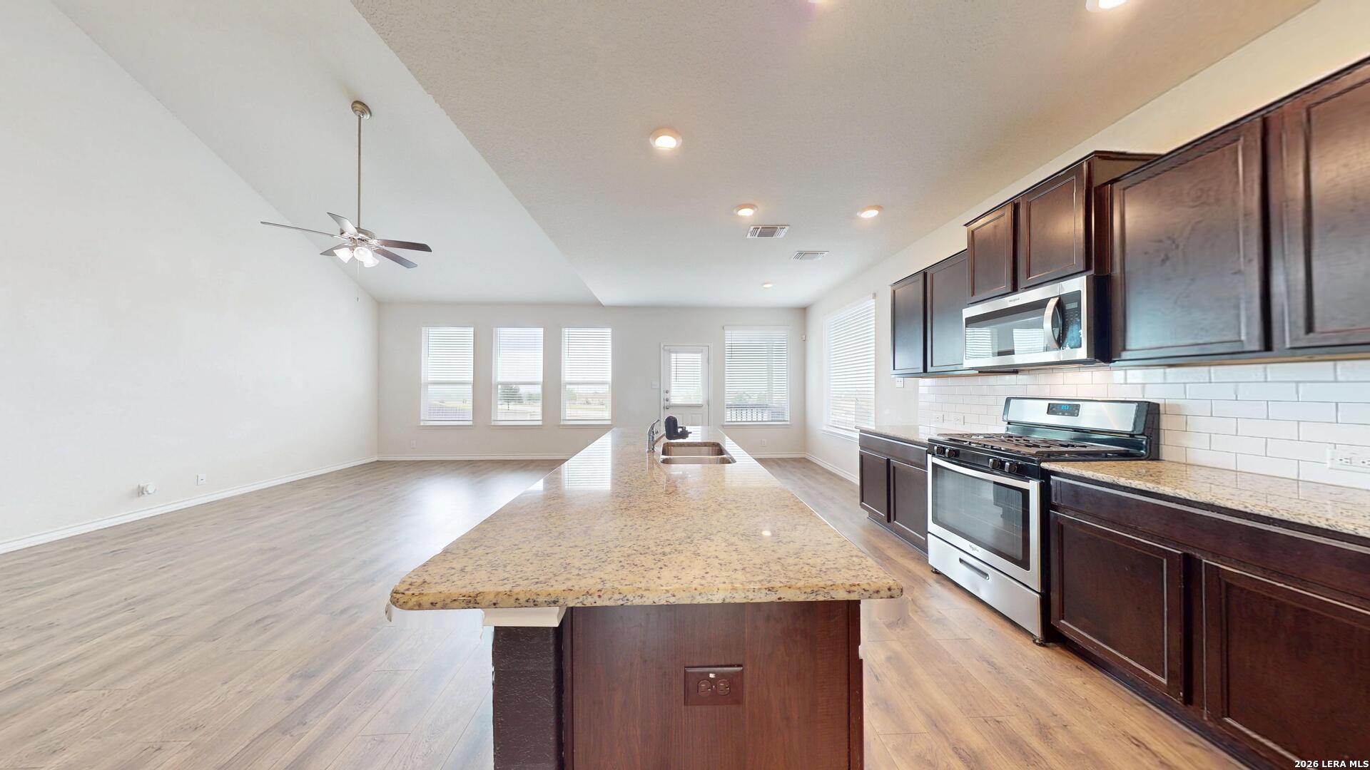 116 Country Cibolo, TX 78108 - Photo 12 of 55