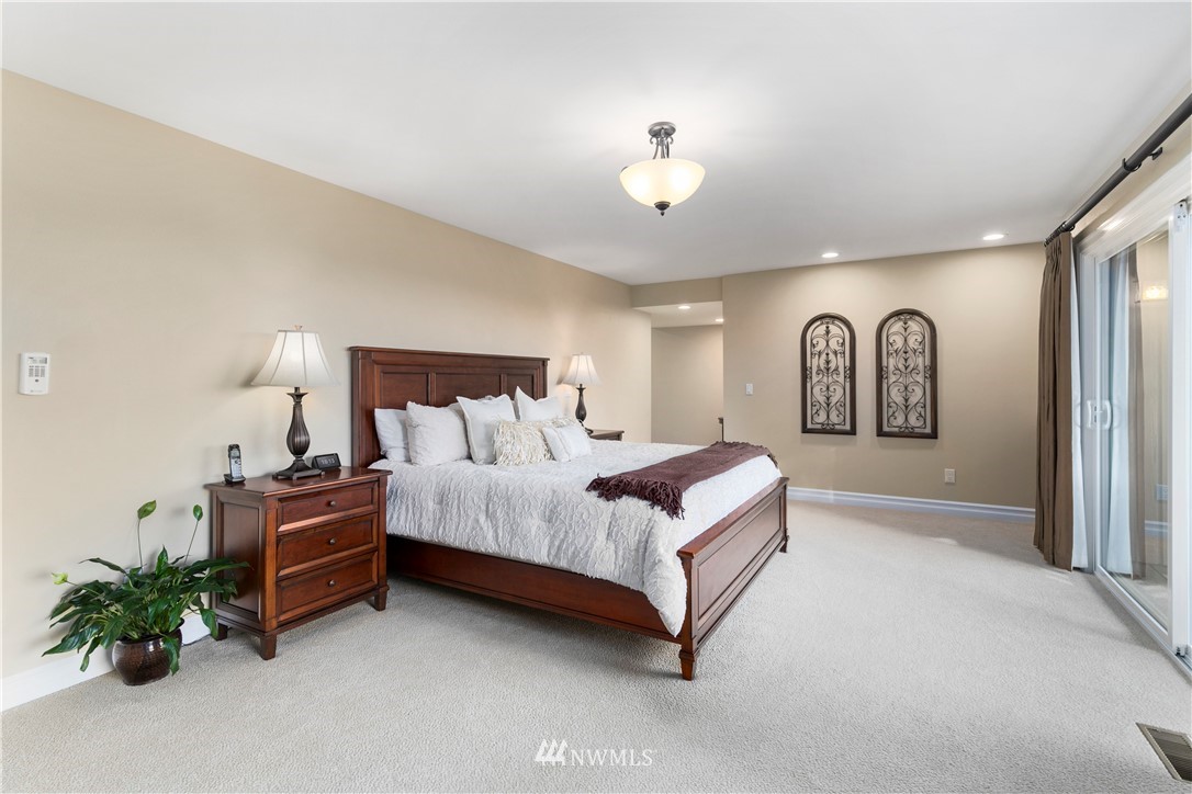 17401 Southeast 102nd Street Renton, WA 98059 - Photo 20 of 40 Gallery Image 20