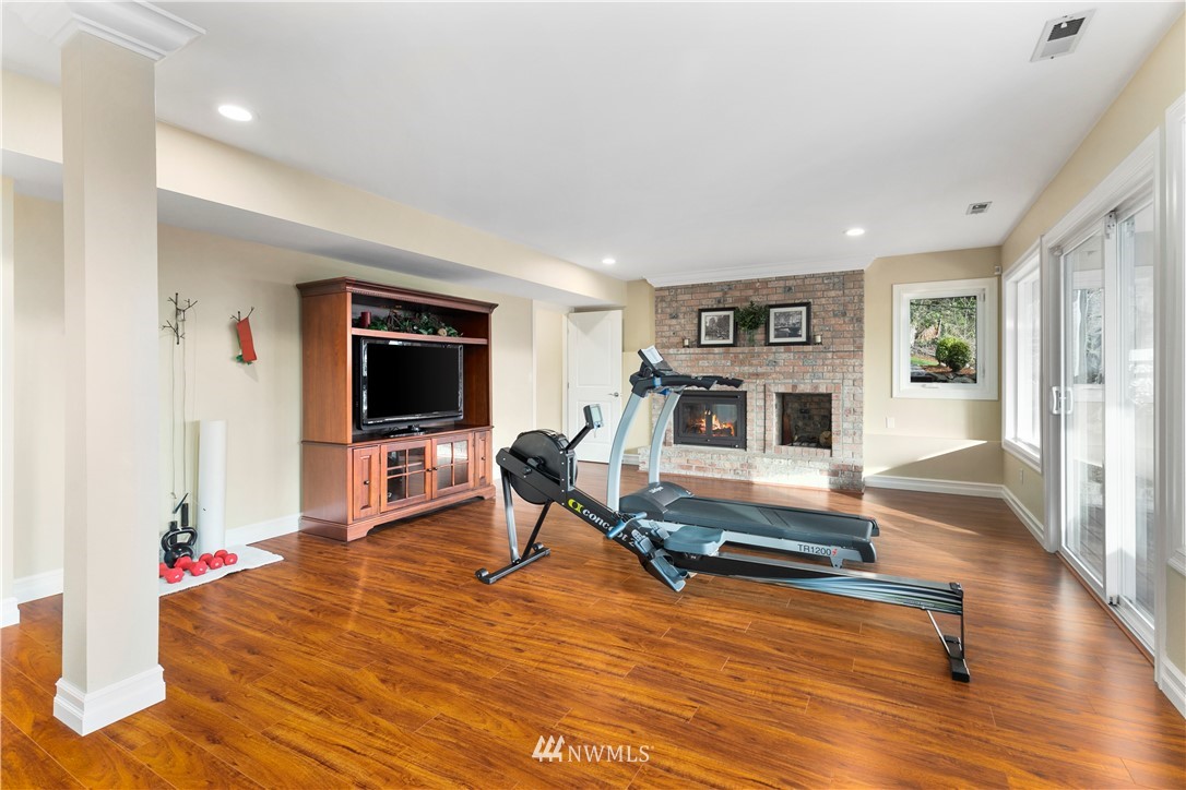 17401 Southeast 102nd Street Renton, WA 98059 - Photo 27 of 40 Gallery Image 27