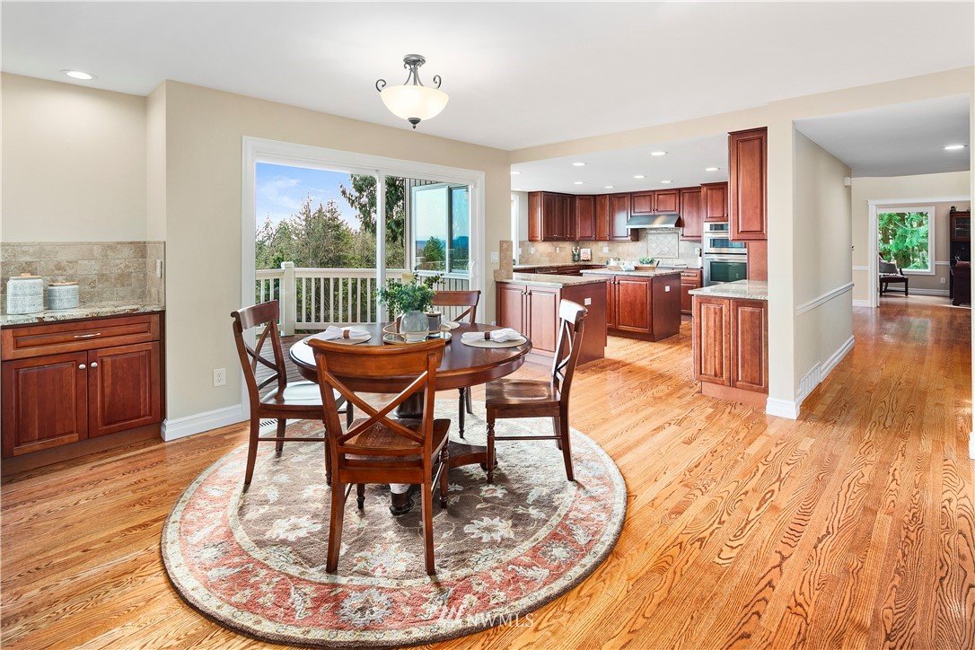 17401 Southeast 102nd Street Renton, WA 98059 - Photo 8 of 40 Gallery Image 8