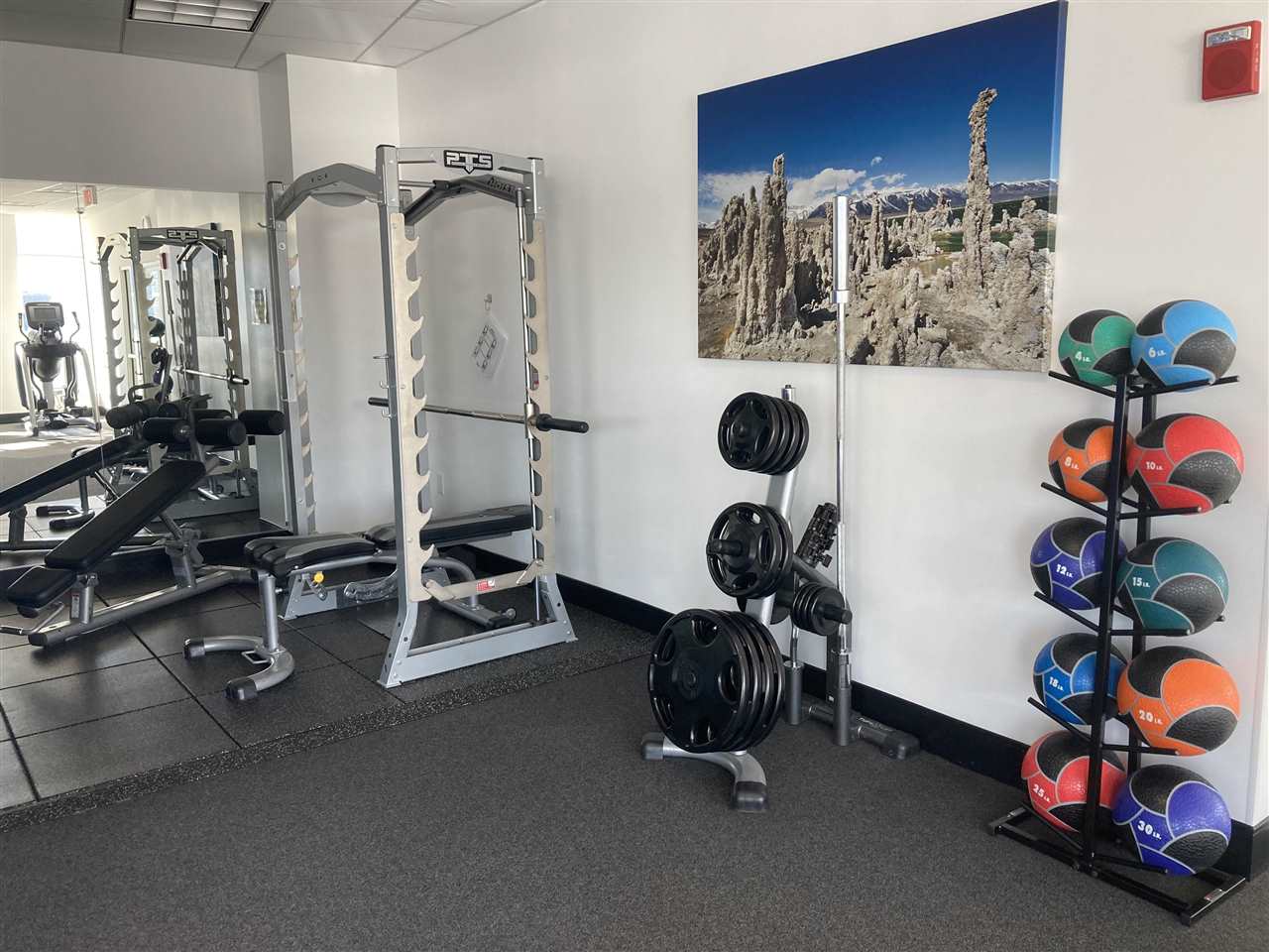 2 2nd Street, Unit 3304 Jersey City, NJ 07302 - Photo 20 of 25 a room with gym equipment