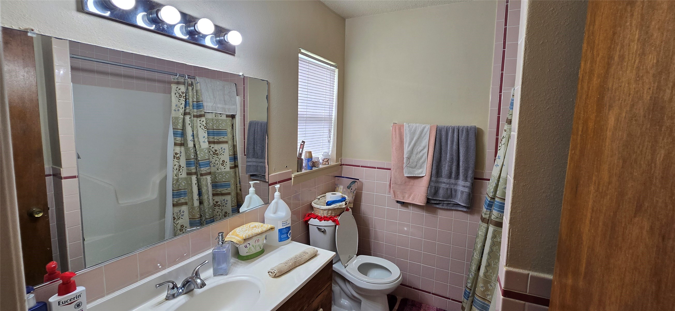 7210 Leader Street Houston, TX 77074 - Photo 14 of 36