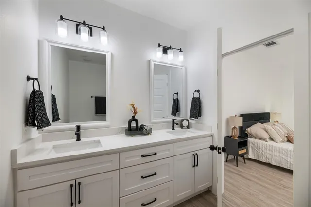 $335,000 | 701 Martin Luther King Junior Boulevard, Waxahachie, TX 75165