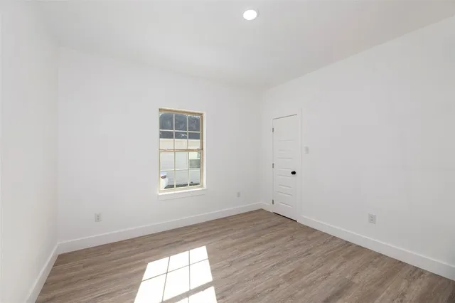 $335,000 | 701 Martin Luther King Junior Boulevard, Waxahachie, TX 75165