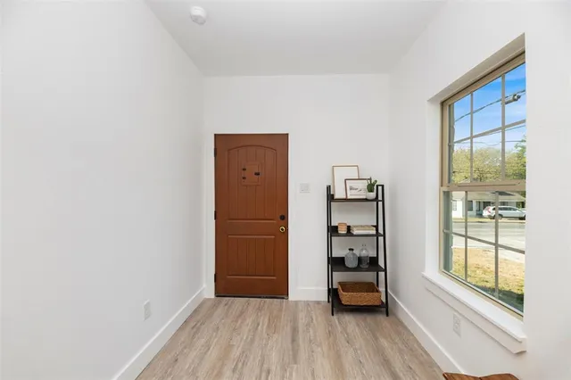 $335,000 | 701 Martin Luther King Junior Boulevard, Waxahachie, TX 75165