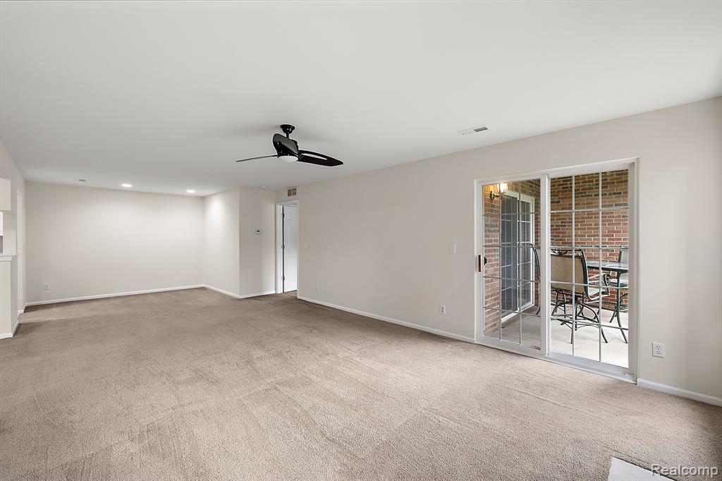 3707 Oakmonte Boulevard Rochester, MI 48306 - Photo 14 of 35