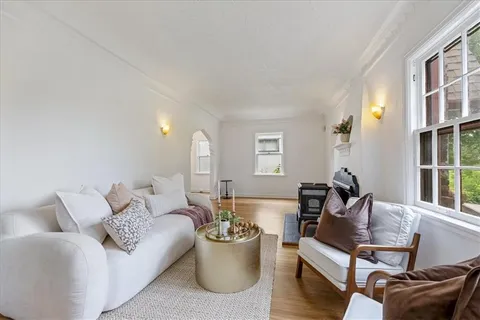 $270,000 | 6656 The Paseo, Kansas City, MO 64132