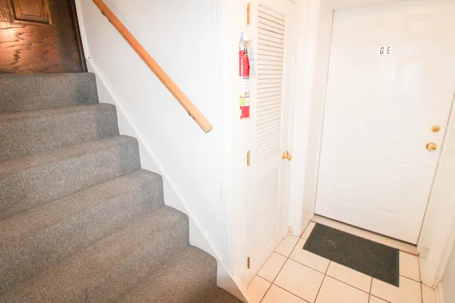 $1,200,000 | 6667-69 West Devon Avenue, Chicago, IL 60631