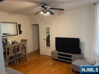 $2,000 | 379 Undercliff Avenue, Unit 5, Edgewater, NJ 07020