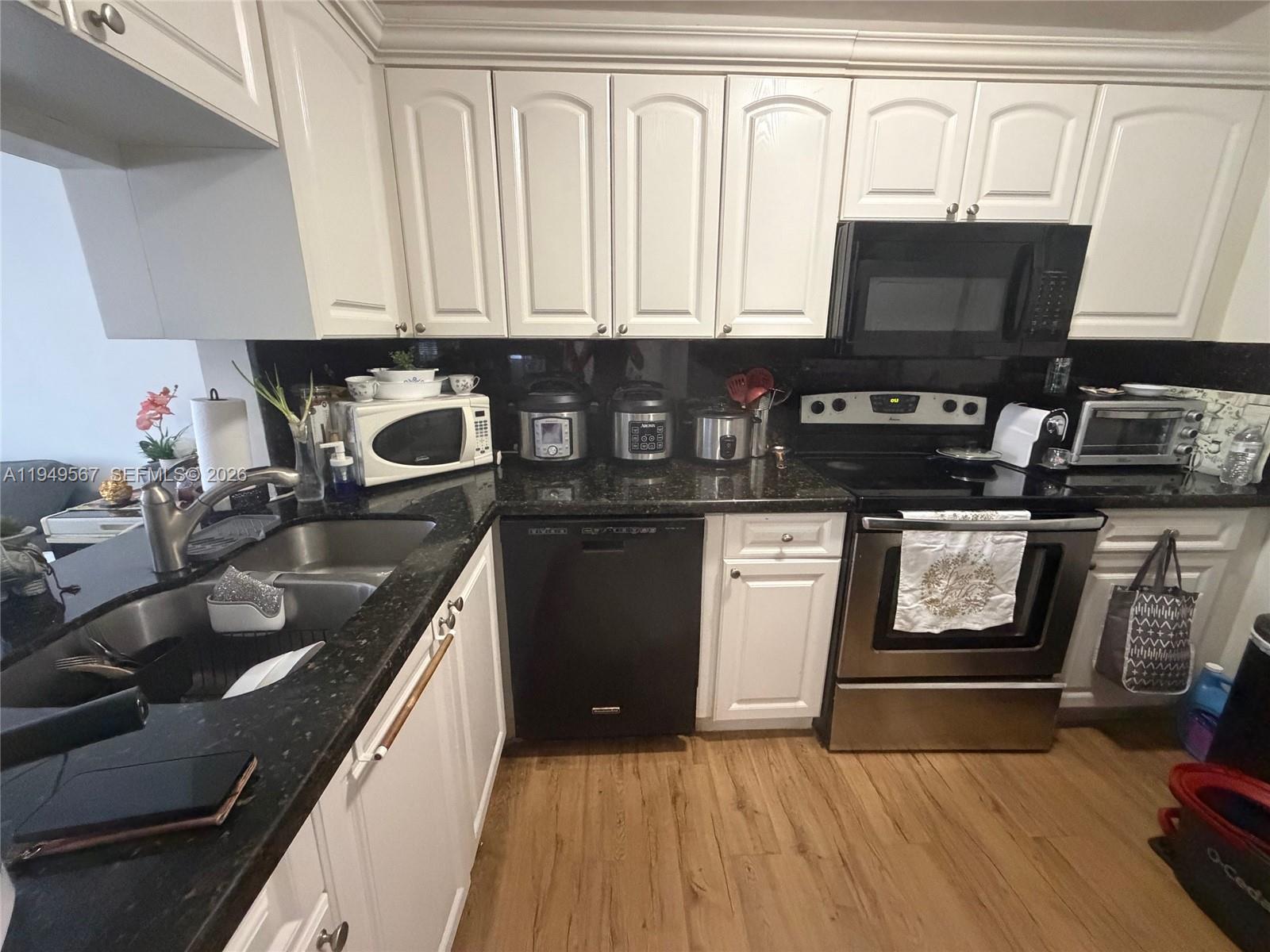 10054 Winding Lake Road, Unit 103 Sunrise, FL 33351 - Photo 15 of 29