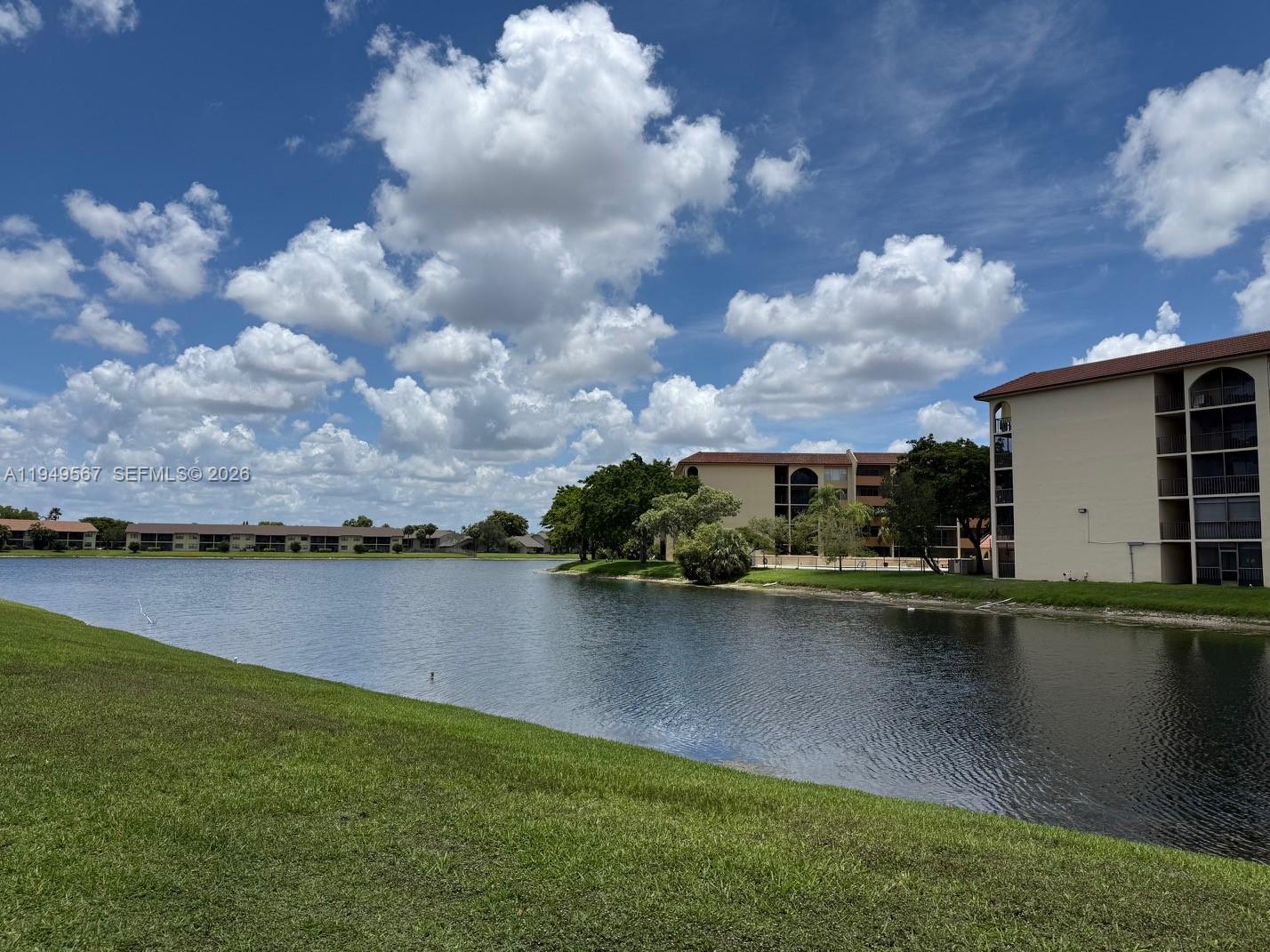 10054 Winding Lake Road, Unit 103 Sunrise, FL 33351 - Photo 4 of 29