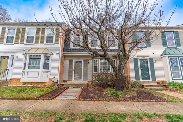 $3,300 | 4406 Churchman Court, Alexandria, VA 22310