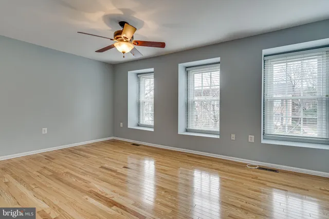 $3,300 | 4406 Churchman Court, Alexandria, VA 22310