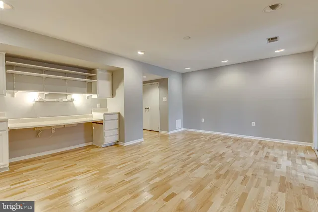 $3,300 | 4406 Churchman Court, Alexandria, VA 22310