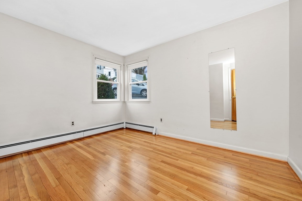 37 Upland Road Waltham, MA 02451 - Photo 14 of 28 Gallery Image 14