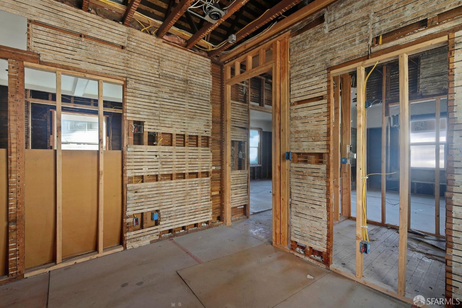 863 35th Street Oakland, CA 94608 - Photo 15 of 29