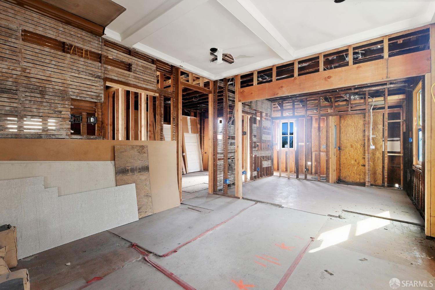 863 35th Street Oakland, CA 94608 - Photo 8 of 29