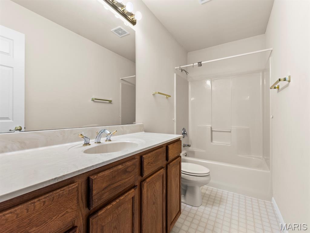 933 Georgetowne Drive O'Fallon, IL 62269 - Photo 20 of 29