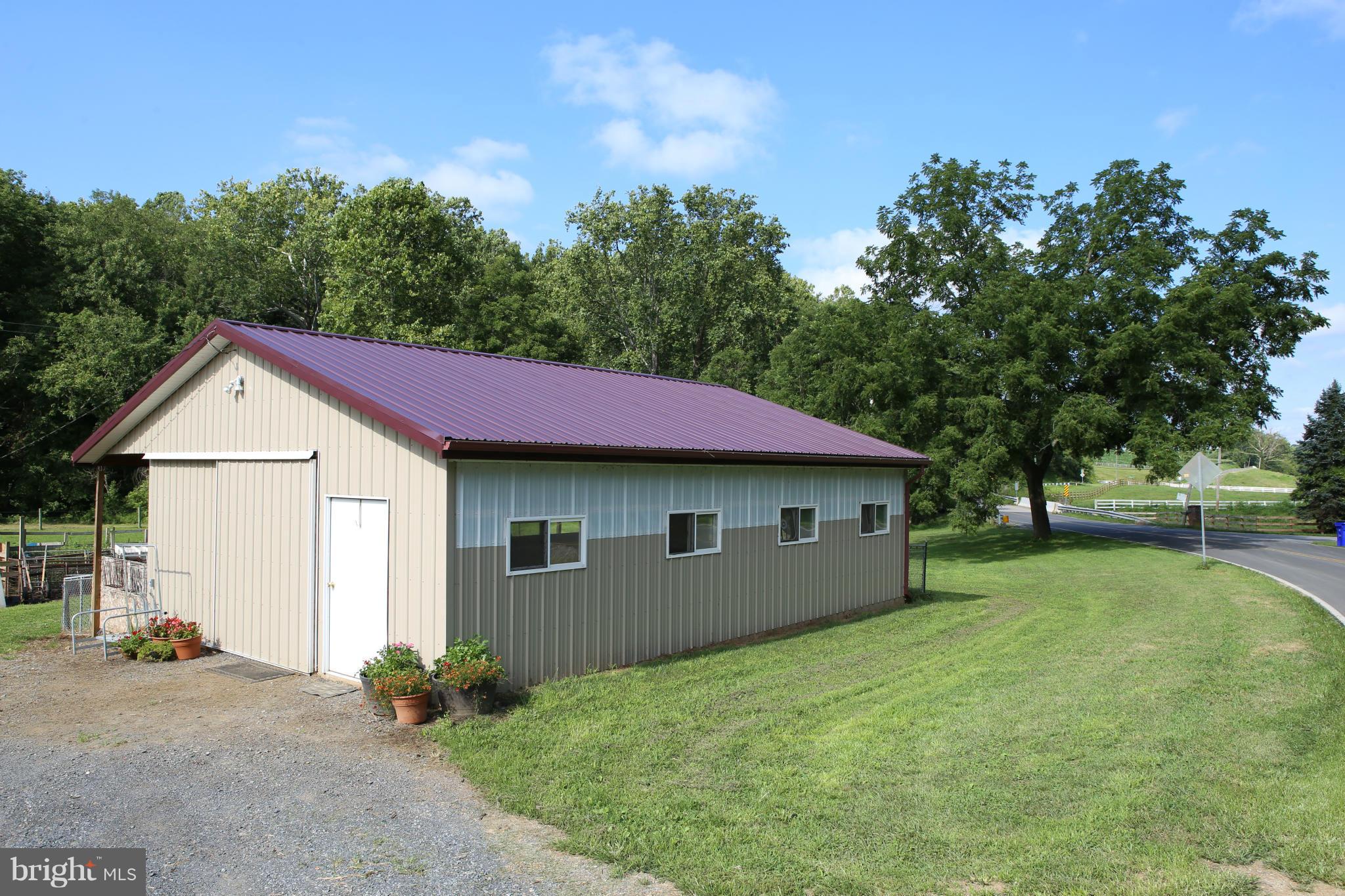 13045 Glissans Mill Road Mount Airy, MD 21771 - Photo 4 of 30 View