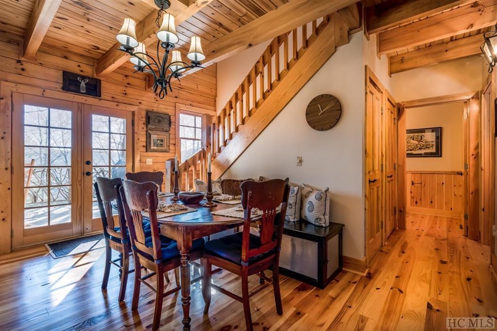 271 Rendezvous Ridge, Unit B Cashiers, NC 28717 - Photo 11 of 25 Gallery Image 11