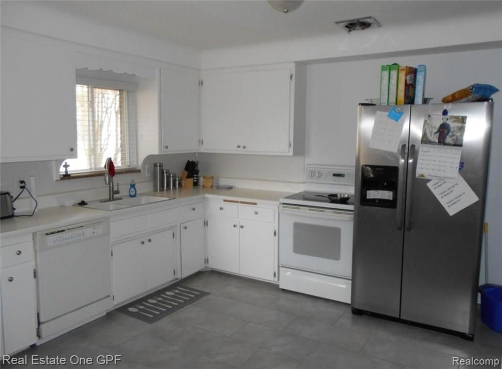 888 Neff Road Grosse Pointe, MI 48230 - Photo 13 of 29 Gallery Image 13