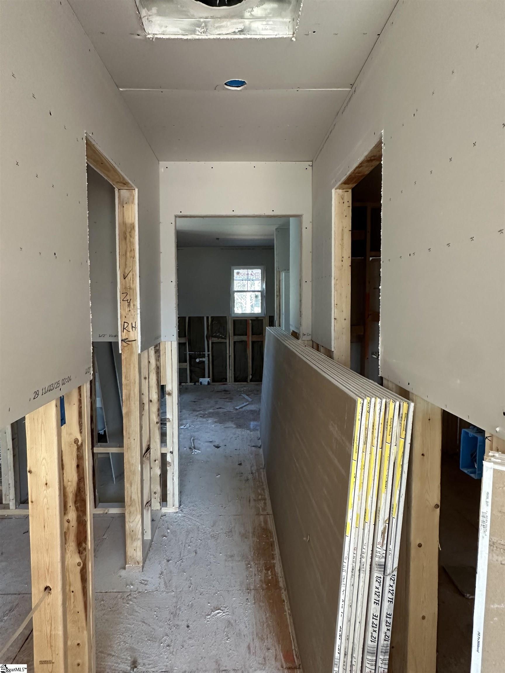 351 East Pyrenees Drive Lyman, SC 29365 - Photo 18 of 29