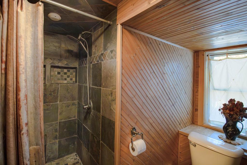 2643 Lauren Road Duluth, MN 55804 - Photo 22 of 57