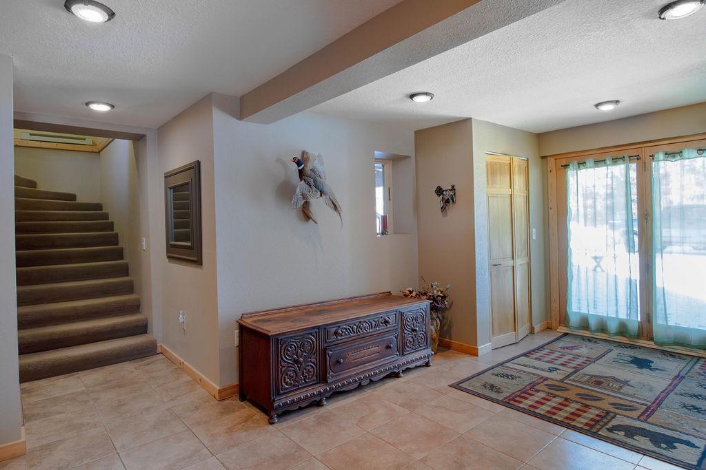 2643 Lauren Road Duluth, MN 55804 - Photo 3 of 57