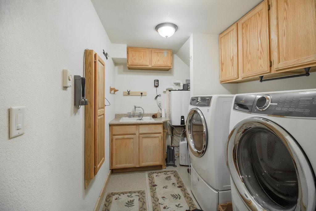 2643 Lauren Road Duluth, MN 55804 - Photo 10 of 57