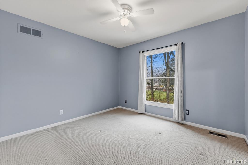 1028 Chesapeake Rochester Hills, MI 48307 - Photo 41 of 52