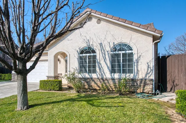 $399,000 | 1559 Poe Lane, Clovis, CA 93611