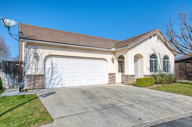 $399,000 | 1559 Poe Lane, Clovis, CA 93611