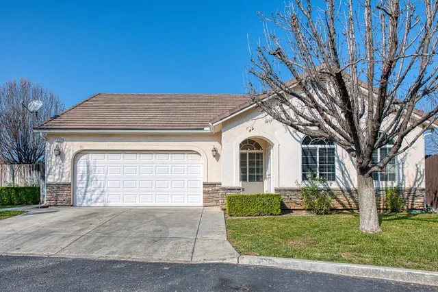 $399,000 | 1559 Poe Lane, Clovis, CA 93611
