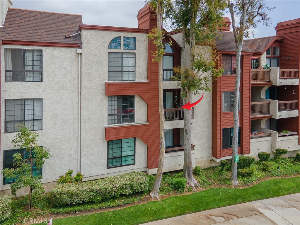 230 Bethany Road, Unit 237 Burbank, CA 91504 - Photo 36 of 38 Aerial